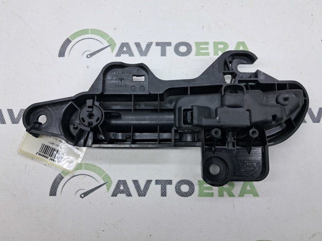Зовнішня ручка правих дверей 152811500D TESLA