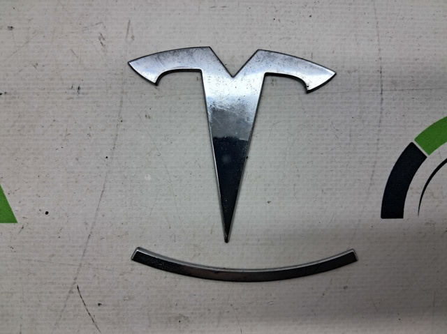 Емблема на кришку багажника, фірм.значок 160778600A TESLA