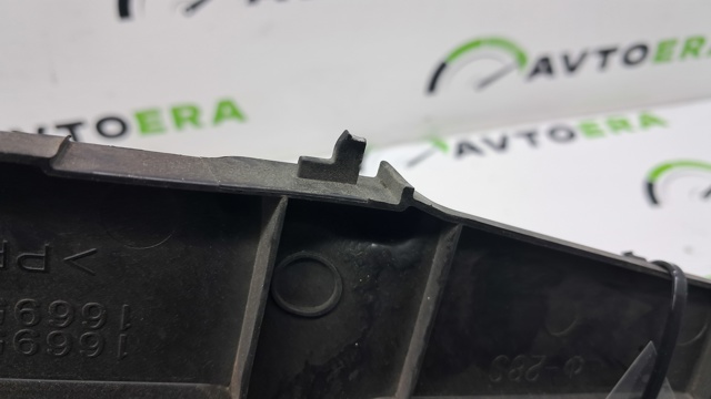 Кронштейн радіатора лівий 1669536030 TOYOTA