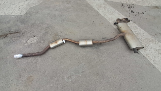 Глушник передній 18307646026 BMW