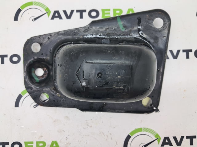 Кронштейн задньої балки 1K0505129L VAG