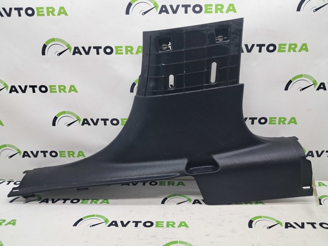 Обшивка стійки кузова внутрішньої, середня нижня права 1UD02DX9AC CHRYSLER