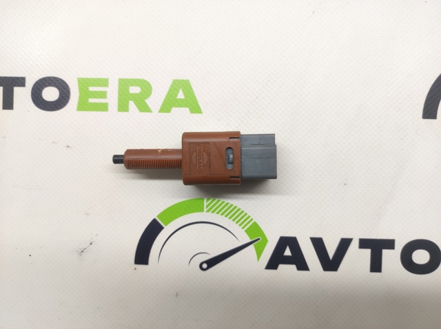 Лягушка стоп-сигналу 25320JN00A NISSAN