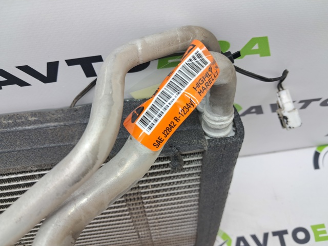 Випаровувач кондиціонера 272806RC0A NISSAN