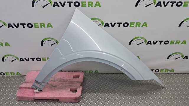 Переднє праве крило 31108738 VOLVO