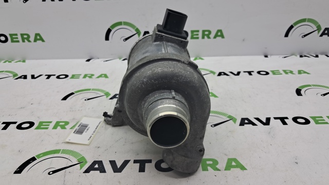 Помпа охолодження 31368715 VOLVO