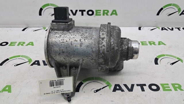Помпа водяна, (насос) охолодження 31368715 VOLVO