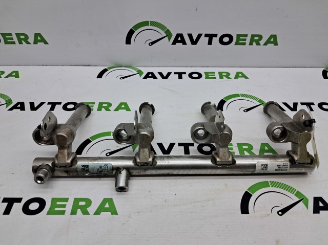 Рампа форсунок системи упорскування палива 31410835 VOLVO