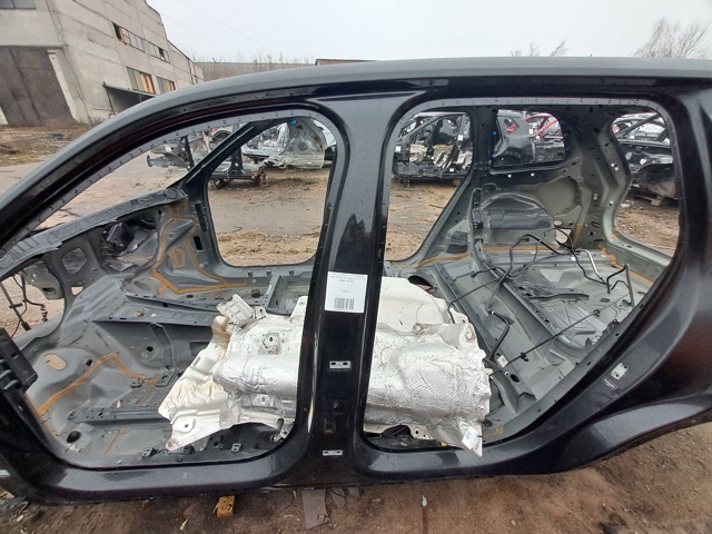 Отвір передніх лівих дверей 31416314 VOLVO