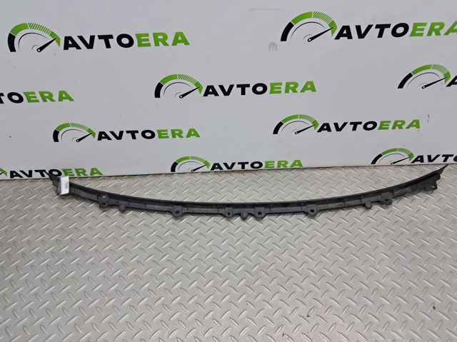 Решітка склоочисників 31424477 VOLVO