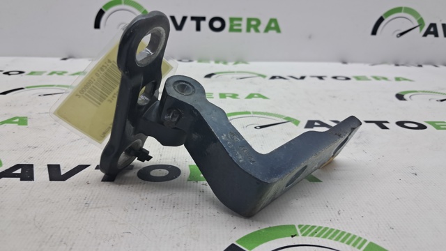 Петля передніх дверей, правих 31424613 VOLVO