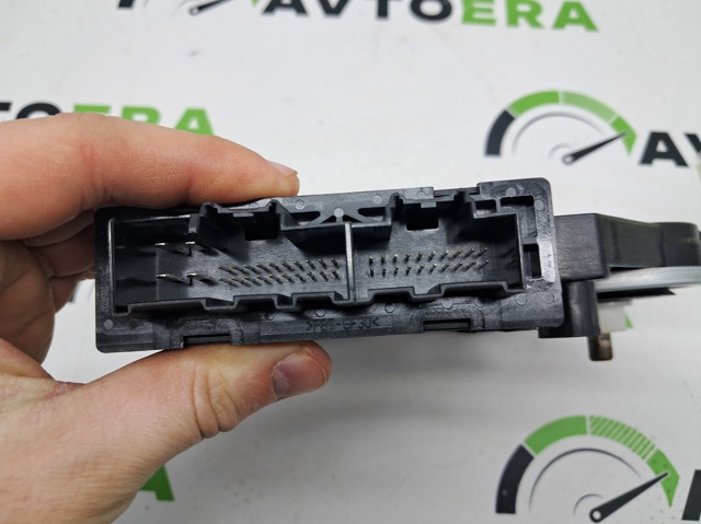 Мотор склопідйомника дверей передніх, лівих 31440411 VOLVO