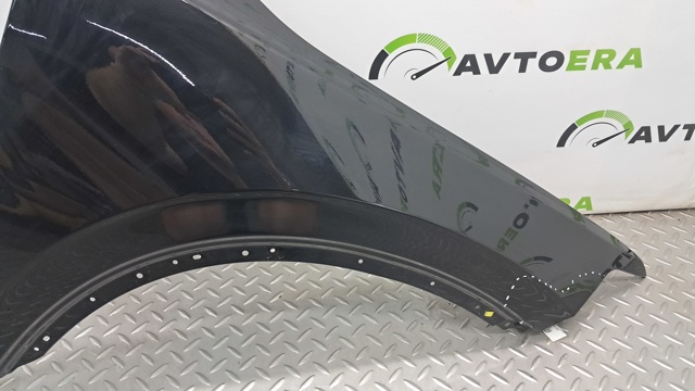 Переднє праве крило 31651676 VOLVO