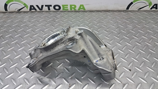 Цапфа передні праві 31681838 VOLVO