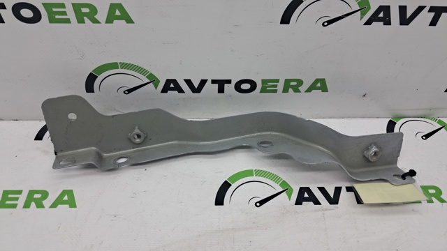Кронштейн суппорту радіатора нижній 31689579 VOLVO