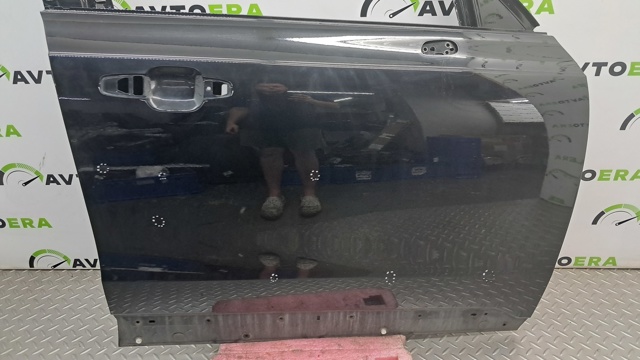 Дверка передня права 31698771 VOLVO