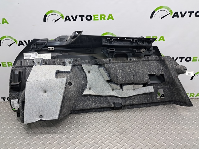 Облицювання багажного відсіку, праве 32234366 VOLVO