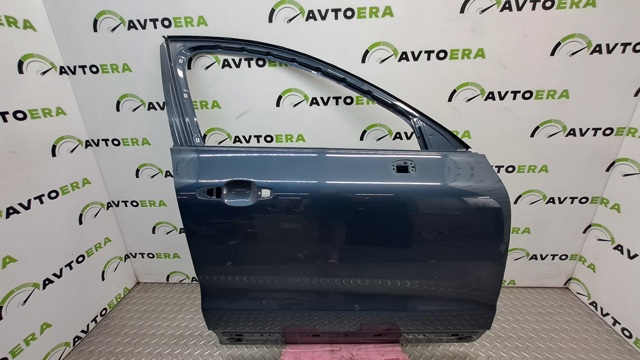 Пасажирські передні двері 32345931 VOLVO