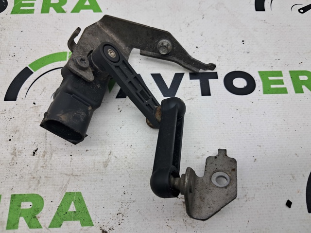 Датчик рівня положення кузова, задній правий 32381798 VOLVO