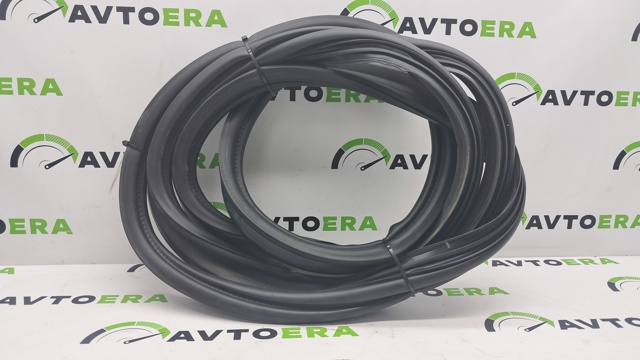 Прокладка дверей багажника 32396829 VOLVO
