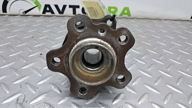 Підшипник задньої маточини 33406890073 BMW