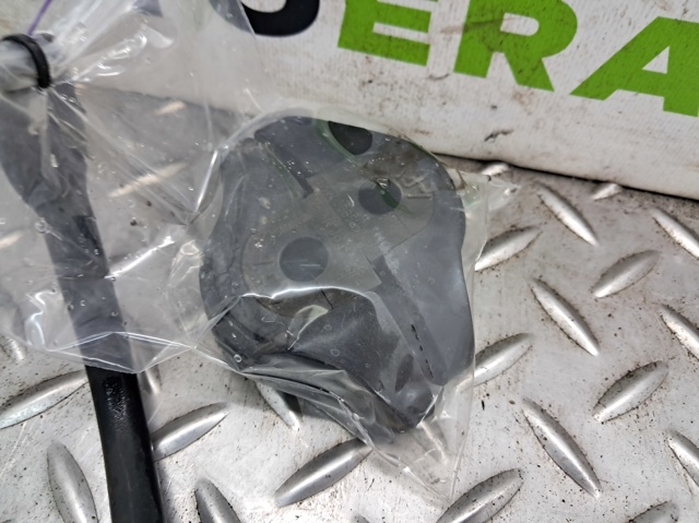 Стабілізатор задньої балки 33505A09279 BMW