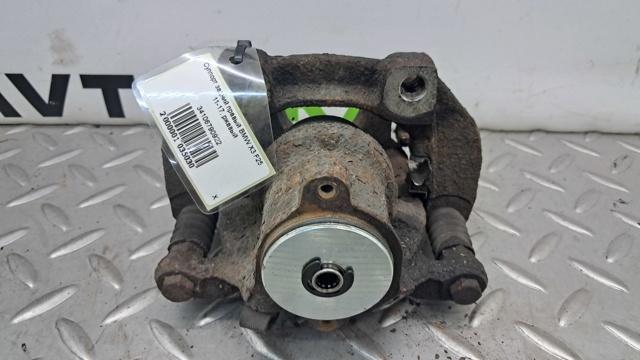 Супорт гальмівний, передній, правий 34106790922 BMW