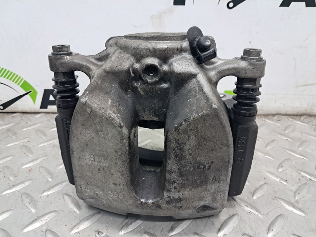 Супорт гальмівний, передній, правий 34106882254 BMW