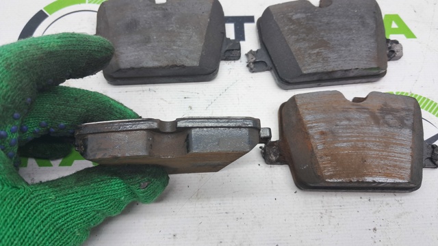 Колодки гальмові задні, дискові 34206888831 BMW