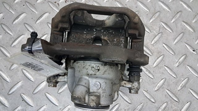 Задній гальмівний супорт лівий 34216870575 BMW