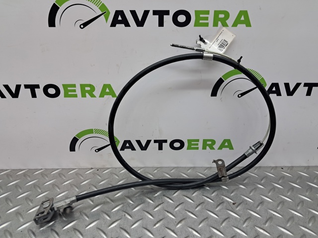 Трос стоянкового гальма передній 364024BA0A NISSAN