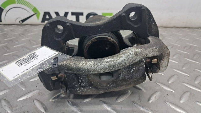 Супорт гальмівний, передній, правий 410015RB0A NISSAN
