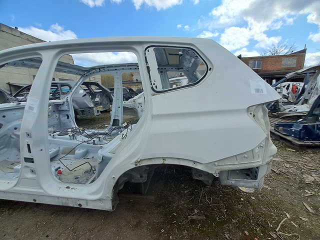 Крило заднє ліве 41007267469 BMW