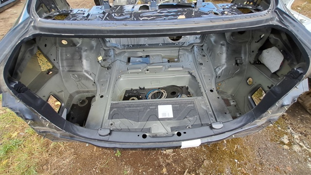 Колісна ніша 41007297911 BMW