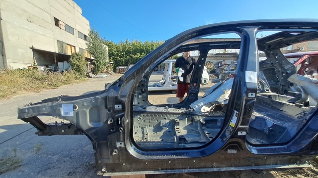 Лонжерон рами передній лівий 41007481003 BMW