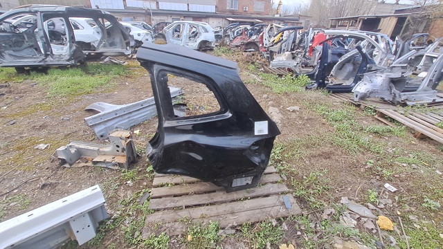 Бічна частина задня ліва 41007494011 BMW