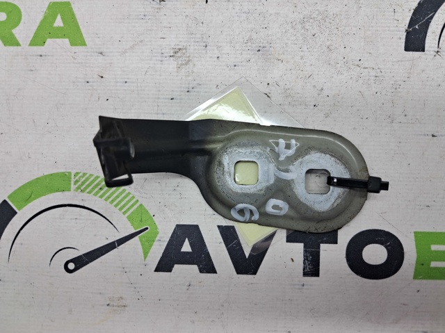 Кронштейн кріплення крила переднього правого, задній 41357207206 BMW