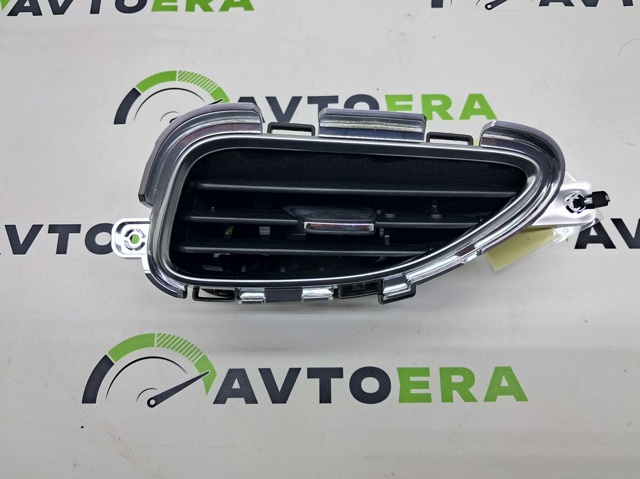 Решітка повітроводу права 42520223 GM