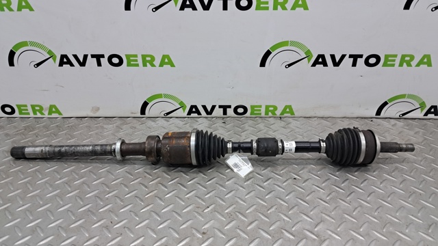 Піввісь передня, права 4341006A80 TOYOTA