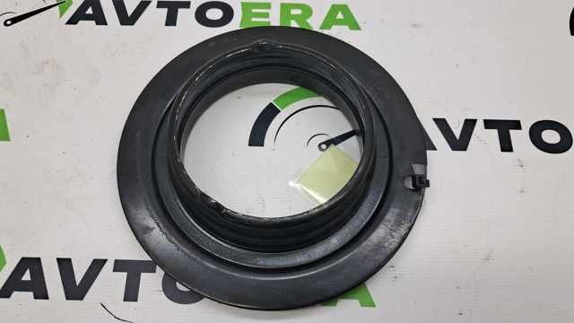 Підшипник опорний амортизатора, переднього 486190R050 TOYOTA