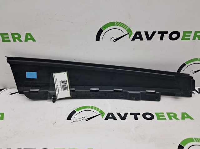 Накладка задньої двері, правої, вертикальна 4G0839902B5FQ VAG