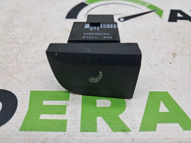 Кнопка вкл.обогрева сидіння 4G09635635PR VAG