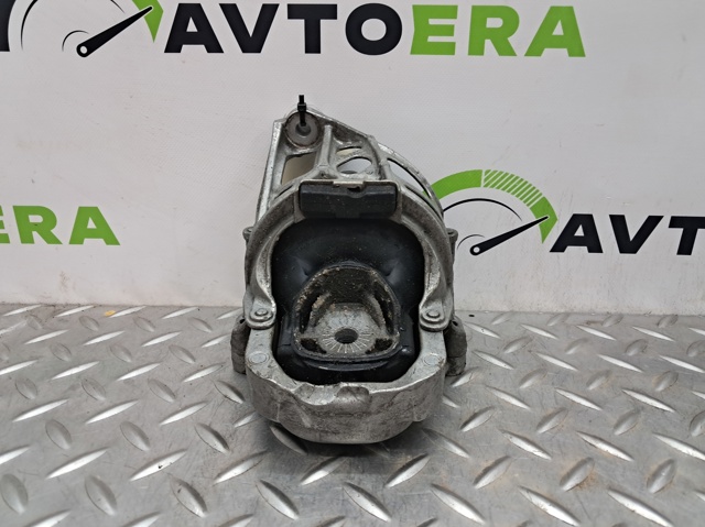 Ліва опора двигуна 4M0199371B VAG