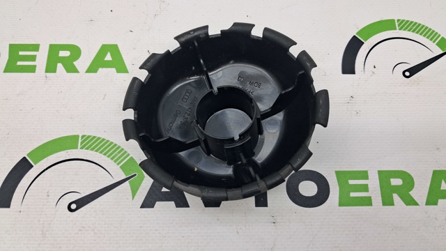 Кришка опори амортизатора переднього 4M0412375A VAG
