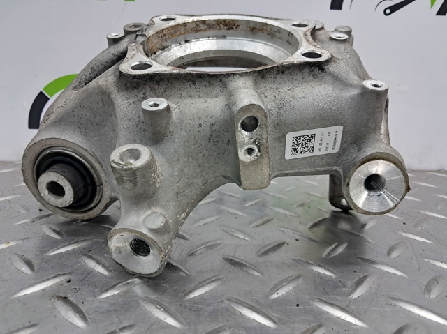 Кулак поворотний лівий 4M0505431AE VAG