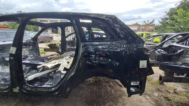 Крило заднє ліве 4M0809837 VAG