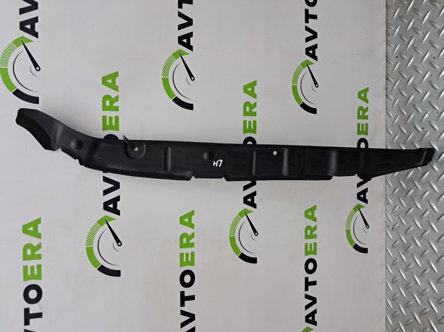Ущільнювач крила 4M0821111 VAG