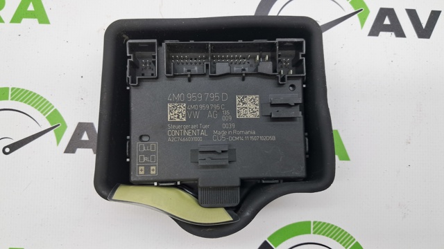 Блок комфорту задніх дверей 4M0959795D VAG
