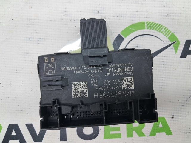 Блок комфорту задніх дверей 4M0959795H VAG