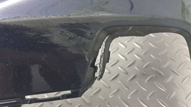 Бампер передній в зборі 51117378617 BMW